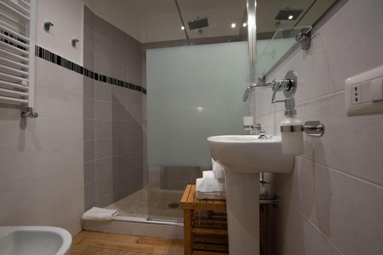 Domus Castroni Germanico Bed & Breakfast Roma Ngoại thất bức ảnh